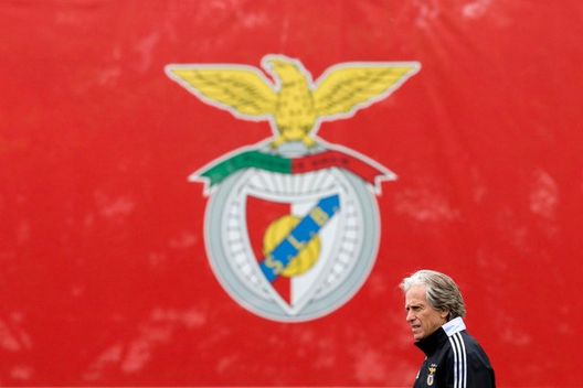 Tra un derby e l’altro, ribellione al Benfica: la rosa contro Jorge Jesus, esonero inevitabile- immagine 2