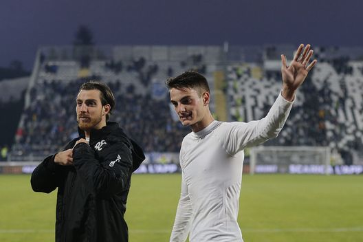 LA SPEZIA, ITALY - DECEMBER 19: Simone Bastoni and Giulio Maggiore of Spezia Calcio reacts during the Serie A match between Spezia Calcio and Empoli FC at Stadio Alberto Picco on December 19, 2021 in La Spezia, Italy. (Photo by Gabriele Maltinti/Getty Images) LA SPEZIA, ITALY - DECEMBER 19: Simone Bastoni and Giulio Maggiore of Spezia Calcio reacts during the Serie A match between Spezia Calcio and Empoli FC at Stadio Alberto Picco on December 19, 2021 in La Spezia, Italy. (Photo by Gabriele Maltinti/Getty Images)