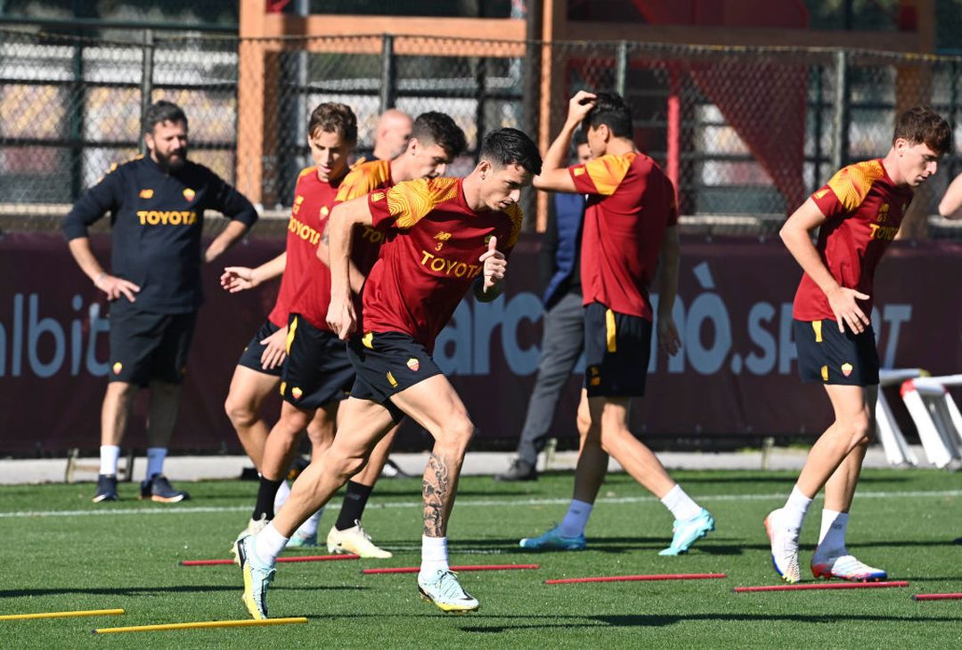 Trigoria, la Roma torna in campo in vista della sfida col Verona – FOTO GALLERY - immagine 9