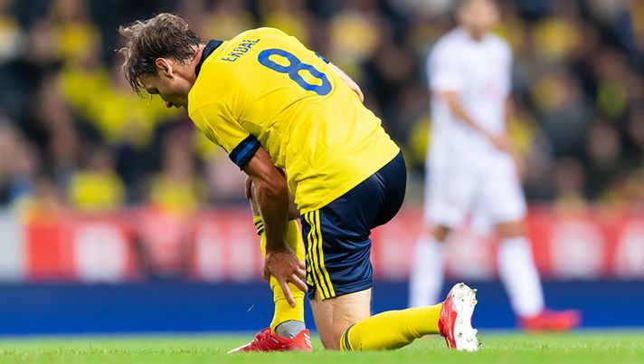 Sampdoria, forfait per Ekdal in Nazionale: il centrocampista ritorna in Italia. Le sue condizioni Sampdoria, forfait per Ekdal in Nazionale: il centrocampista ritorna in Italia. Le sue condizioni