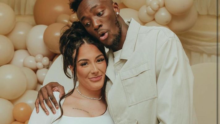 Abraham, annuncio social: il primo figlio è maschio Abraham, annuncio social: il primo figlio è maschio - immagine 1