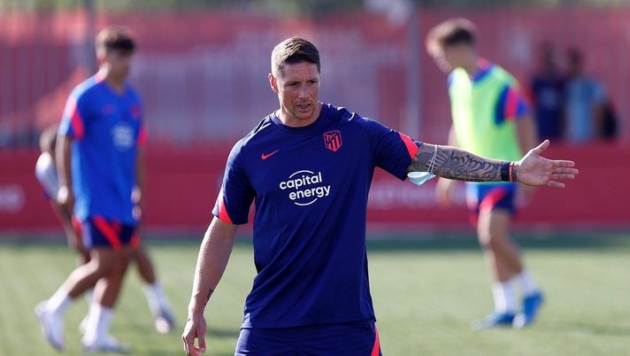 Fernando Torres, il derby dopo le polemiche: manca il patentino ma c’è il Real contro il suo Atletico Fernando Torres, il derby dopo le polemiche: manca il patentino ma c’è il Real contro il suo Atletico