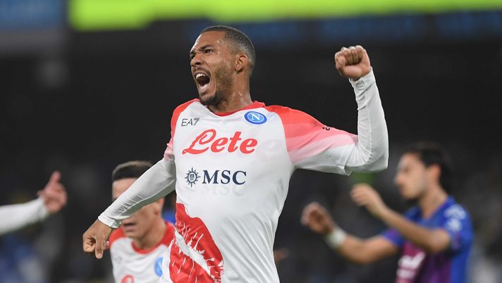 FOTO Juan Jesus sbeffeggia la Serie A sui social: “Lobotka gioca a calcio tennis” - immagine 1