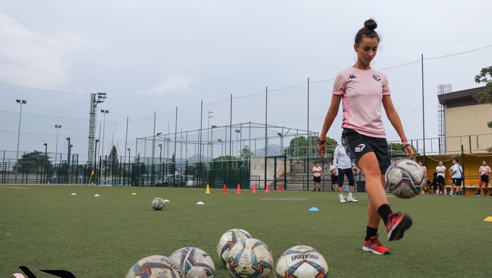 Palermo Femminile, colpo in attacco: classe 2002 di grande talento in maglia rosa 
