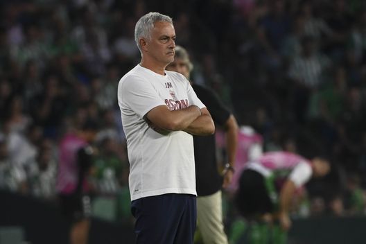 Photo by Luciano Rossi/AS Roma via Getty Images José Mourinho, lo Special One oggi compie sessanta anni- immagine 2