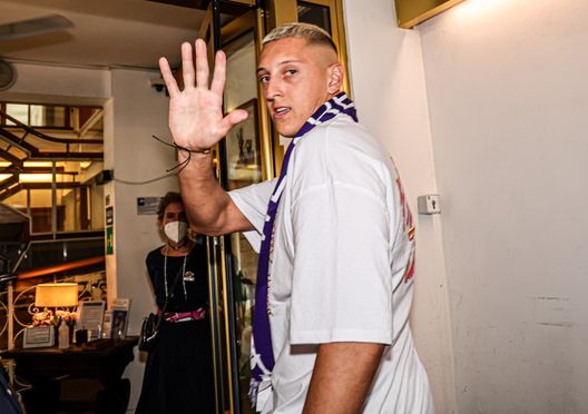 GERMOGLI PH 8 LUGLIO 2022 FIRENZE VISITE. MEDICHE DEL NUOVO GIOCATORE DELLA FIORENTINA PIERLUIGI GOLLINI NELLA FOTO Benussi su Gollini: “Firenze tappa giusta per lui, ha grande personalità”- immagine 2