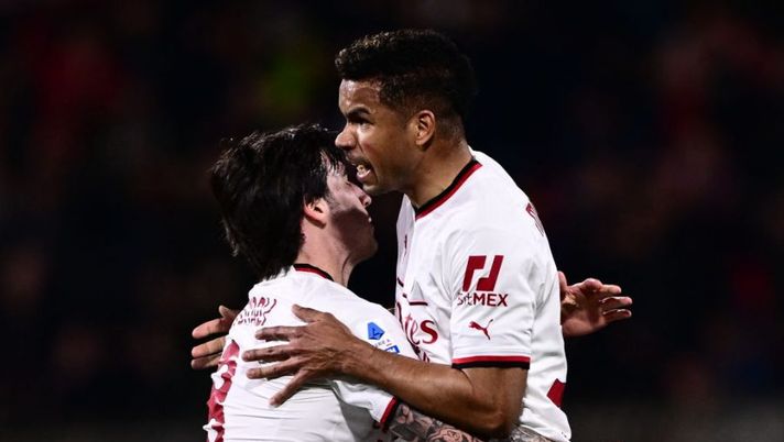 AC Milan's Brazilian forward Junior Messias (R) celebrates with AC Milan's Italian midfielder Sandro Tonali after opening the scoring during the Italian Serie A football match between Monza and AC Milan on February 18, 2023 at the Brianteo stadium in Monza. (Photo by Marco BERTORELLO / AFP) (Photo by MARCO BERTORELLO/AFP via Getty Images) Voti fantacalcio: che Messias, flop Origi! Pessina come Brahim, promosso Kalulu - immagine 1