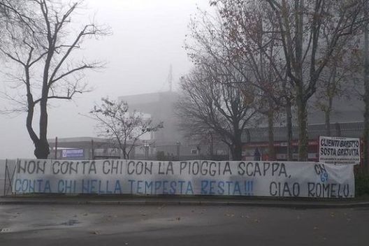 Inter, la curva scarica Lukaku: “Conta chi nella tempesta resta. Ciao Romelu” Inter, la curva scarica Lukaku: “Conta chi nella tempesta resta. Ciao Romelu”
