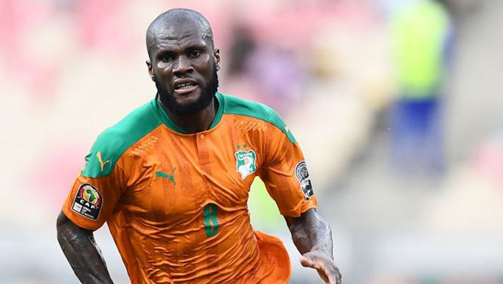 Ivory Coast's midfielder Franck Kessie controls the ball during the Group E Africa Cup of Nations (CAN) 2021 football match between Ivory Coast and Sierra Leone at Stade de Japoma in Douala on January 16, 2022. (Photo by CHARLY TRIBALLEAU / AFP) (Photo by CHARLY TRIBALLEAU/AFP via Getty Images) Barça, Kessié è in arrivo: spunta la telefonata illustre di un grande ex blaugrana - immagine 1
