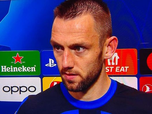 De Vrij a Inter TV: “Ci siamo detti di rimanere calmi. Potevamo fare più gol ma…” De Vrij a Inter TV: “Ci siamo detti di rimanere calmi. Potevamo fare più gol ma…” - immagine 1