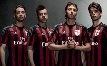  La nuova maglia del Milan (acmilan.com)