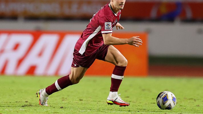 Bojan Krkic, ex attaccante del Milan, qui con la maglia del Vissel Kobe, si è operato al menisco
