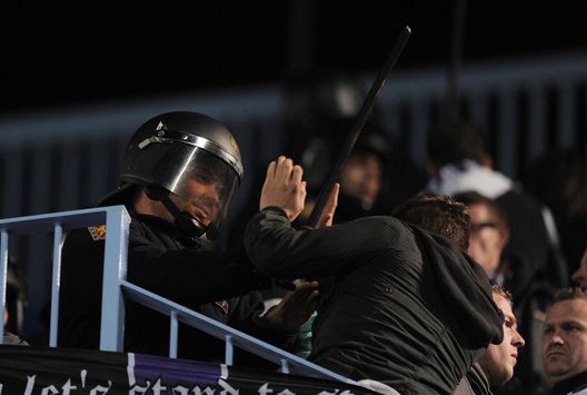 Málaga-Ibiza, arrivano le condanne dopo gli scontri del 2023: 3 mesi di carcere per 18 tifosi- immagine 3