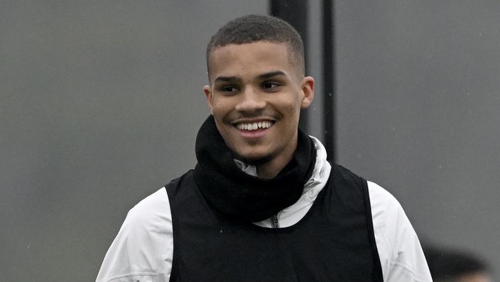 Malick Thiaw AC Milan allenamento Milanello