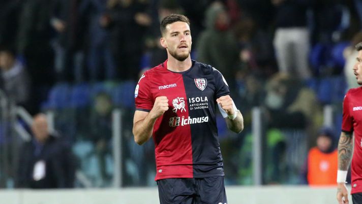CAGLIARI, ITALY - MARCH 15:  Luca Ceppitelli of Cagliari celebrates a victory  during the Serie A match between Cagliari and ACF Fiorentina at Sardegna Arena on March 15, 2019 in Cagliari, Italy.  (Photo by Enrico Locci/Getty Images) 