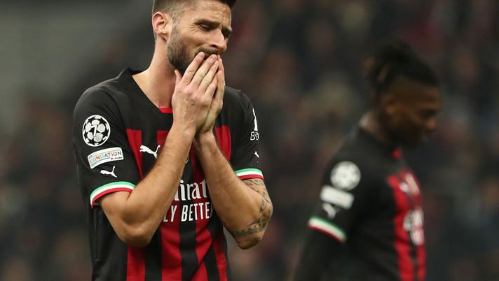 MILAN, ITALY - FEBRUARY 14: Olivier Giroud of AC Milan reacts during the UEFA Champions League round of 16 leg one match between AC Milan and Tottenham Hotspur at Giuseppe Meazza Stadium on February 14, 2023 in Milan, Italy. (Photo by Marco Luzzani/Getty Images) Milan, influenza per Giroud: è da valutare nelle prossime ore per la Champions - immagine 1