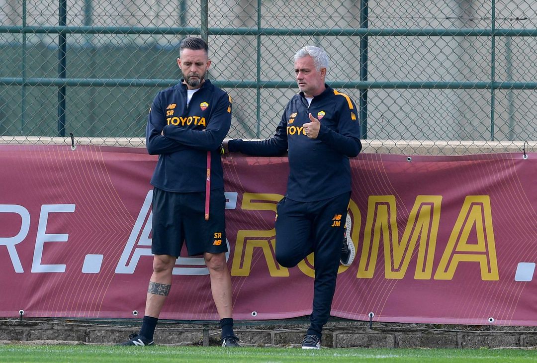 Trigoria, Dybala in gruppo prima della sfida con il Torino – FOTO GALLERY - immagine 48