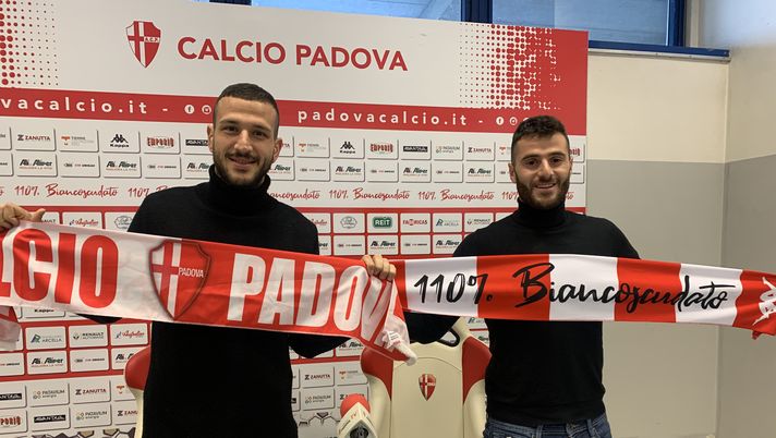 Padova, Litteri e Nicastro si presentano: “Possiamo giocare insieme, ci completiamo a vicenda. Qui anche per rilanciare la nostra carriera” Padova, Litteri e Nicastro si presentano: “Possiamo giocare insieme, ci completiamo a vicenda. Qui anche per rilanciare la nostra carriera”