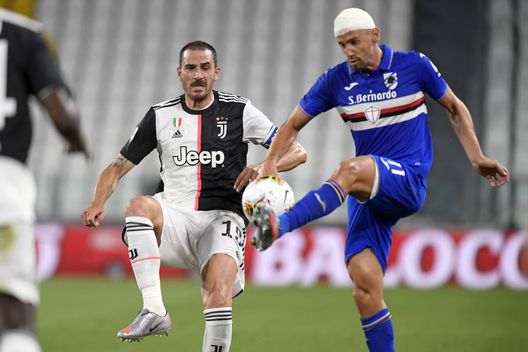 TURIN, ITALY - JULY 26: Leonardo Bonucci of Juventus competes for the ball with Gaston Ramirez of UC Sampdoria during the Serie A match between Juventus and UC Sampdoria at Allianz Stadium on July 26, 2020 in Turin, Italy. (Photo by Filippo Alfero - Juventus FC/Juventus FC via Getty Images) TURIN, ITALY - JULY 26: Leonardo Bonucci of Juventus competes for the ball with Gaston Ramirez of UC Sampdoria during the Serie A match between Juventus and UC Sampdoria at Allianz Stadium on July 26, 2020 in Turin, Italy. (Photo by Filippo Alfero - Juventus FC/Juventus FC via Getty Images)