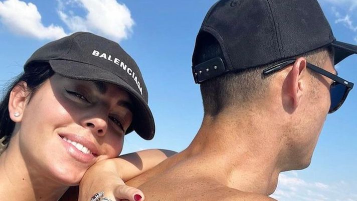 Instagram  Crisi tra Cristiano Ronaldo e Georgina? La risposta ai rumors arriva direttamente dai social - immagine 1
