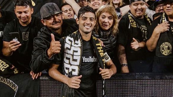 L’ex anti-Ibra nei derby di LA, Carlos Vela: “Quando la carriera sta per finire, vuoi goderti ogni cosa…”- immagine 2