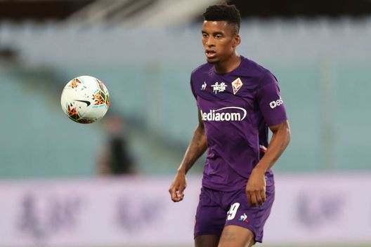  FLORENCE, ITALY - JULY 12: Dalbert Henrique of ACF Fiorentina in action during the Serie A match between ACF Fiorentina and Hellas Verona at Stadio Artemio Franchi on July 12, 2020 in Florence, Italy. (Photo by Gabriele Maltinti/Getty Images) 