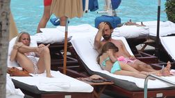 Pirlo si rilassa in vacanza, mentre l’Italia gioca l’Europeo