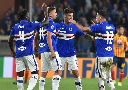 GENOA, ITALY - OCTOBER 30: UC Sampdoria players celebrate after score Gaston Ramirez during the Serie A match between UC Sampdoria and US Lecce at Stadio Luigi Ferraris on October 30, 2019 in Genoa, Italy. (Photo by Paolo Rattini/Getty Images) GENOA, ITALY - OCTOBER 30: UC Sampdoria players celebrate after score Gaston Ramirez during the Serie A match between UC Sampdoria and US Lecce at Stadio Luigi Ferraris on October 30, 2019 in Genoa, Italy. (Photo by Paolo Rattini/Getty Images)