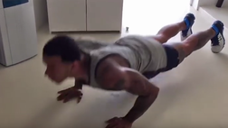 VIDEO / Sono degno di te: Depay mostra a Mourinho come si allena a casa!