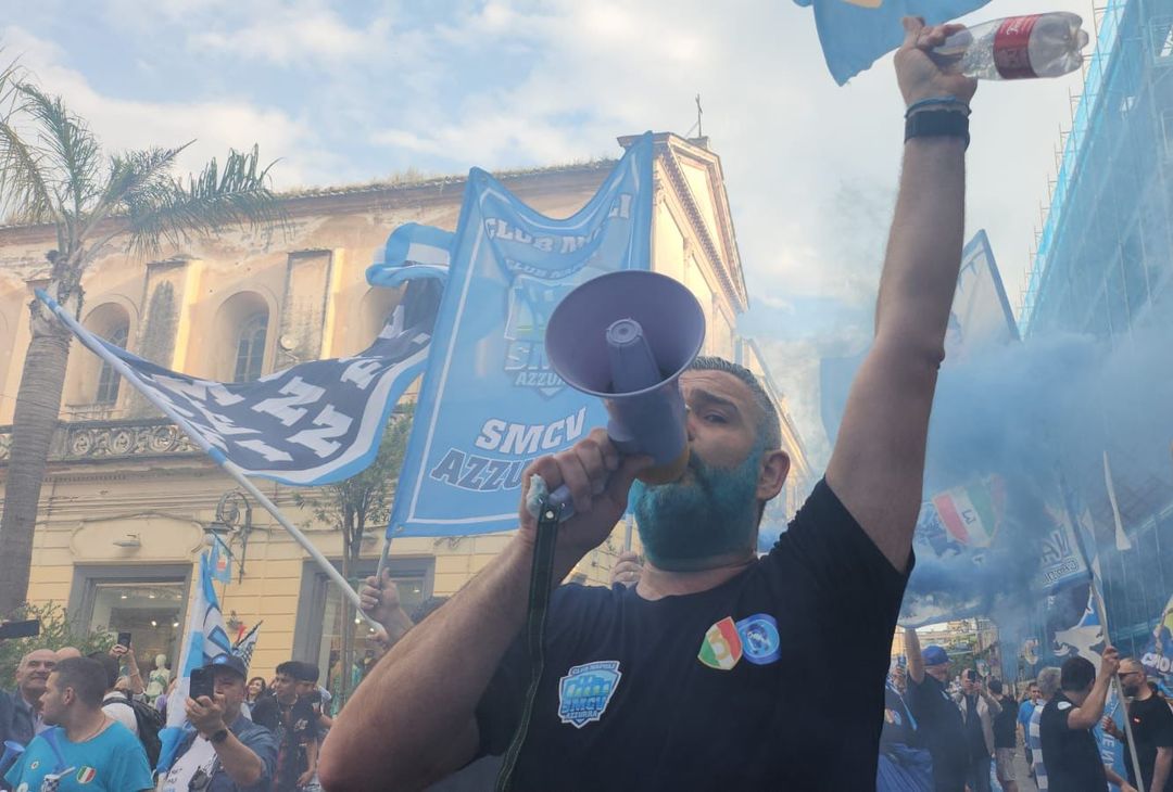 GALLERY I club UANM festeggiano lo Scudetto allo stadio Dall’Ara e dalle sedi - immagine 27