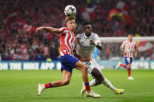 (Photo by Denis Doyle/Getty Images) La Procura archivia e minimizza i cori razzisti a Vinicius nel derby di Madrid: “Durati pochi secondi”- immagine 2