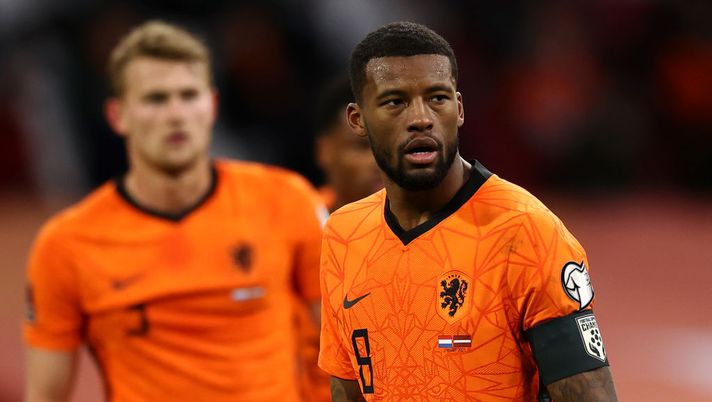 AMSTERDAM, NETHERLANDS - MARCH 27: Georginio Wijnaldum of Netherlands waits for a corner during the FIFA World Cup 2022 Qatar qualifying match between the Netherlands and Latvia at the Amsterdam Arena on March 27, 2021 in Amsterdam, Netherlands. In a government-backed initiative 5,000 ticket-holders will be allowed watch the match provided they have tested negative for coronavirus. (Photo by Dean Mouhtaropoulos/Getty Images) AMSTERDAM, NETHERLANDS - MARCH 27: Georginio Wijnaldum of Netherlands waits for a corner during the FIFA World Cup 2022 Qatar qualifying match between the Netherlands and Latvia at the Amsterdam Arena on March 27, 2021 in Amsterdam, Netherlands. In a government-backed initiative 5,000 ticket-holders will be allowed watch the match provided they have tested negative for coronavirus. (Photo by Dean Mouhtaropoulos/Getty Images)