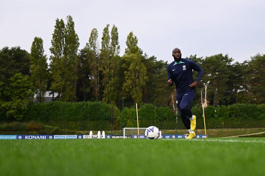 COMO, ITALY - OCTOBER 10: Romelu Lukaku of FC Internazionale in action during the FC Internazionale training session at the club's training ground Suning Training Center at Appiano Gentile on October 10, 2022 in Como, Italy. (Photo by Mattia Ozbot - Inter/Inter via Getty Images) Inter, il rientro di Lukaku si avvicina: eccolo col pallone. Correa, lavoro atletico- immagine 2