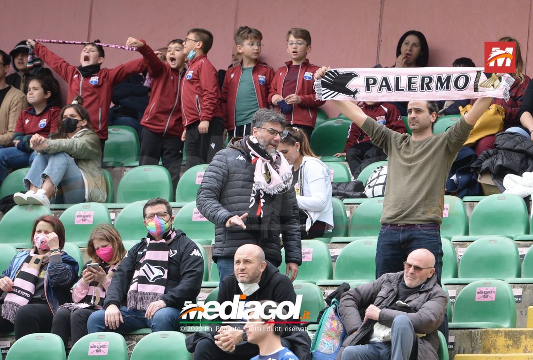 FOTO, i tifosi allo stadio per Palermo – Taranto 5-2 (Gallery) - immagine 6