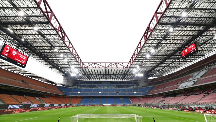 MILAN, ITALY - MAY 16: General view inside the stadium prior to the Serie A match between AC Milan and Cagliari Calcio at Stadio Giuseppe Meazza on May 16, 2021 in Milan, Italy. Sporting stadiums around Italy remain under strict restrictions due to the Coronavirus Pandemic as Government social distancing laws prohibit fans inside venues resulting in games being played behind closed doors. (Photo by Marco Luzzani/Getty Images) MILAN, ITALY - MAY 16: General view inside the stadium prior to the Serie A match between AC Milan and Cagliari Calcio at Stadio Giuseppe Meazza on May 16, 2021 in Milan, Italy. Sporting stadiums around Italy remain under strict restrictions due to the Coronavirus Pandemic as Government social distancing laws prohibit fans inside venues resulting in games being played behind closed doors. (Photo by Marco Luzzani/Getty Images)