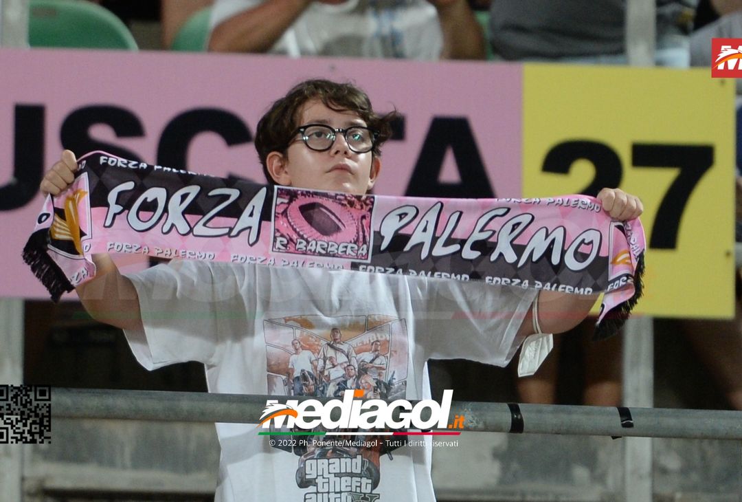 FOTOTIFO, Palermo-Reggiana 3-2 i tifosi allo stadio (gallery) - immagine 52