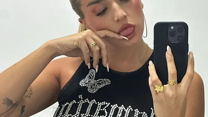 Lola Indigo infiamma i social: l’ultimo scatto è provocante - immagine 1