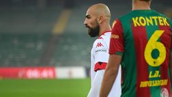Bari, dopo la sconfitta con la Ternana esplode la rabbia dei tifosi