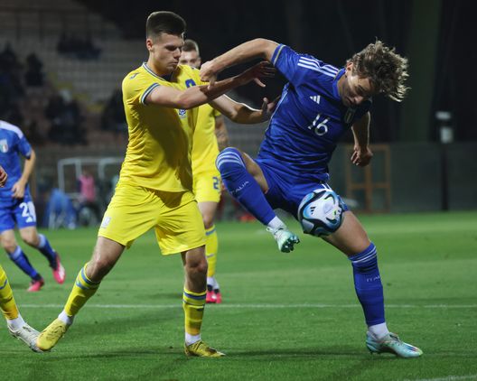 REGGIO CALABRIA, ITALY - MARCH 27: Edoardo Bove of Italy during the International Friendly match between Italy U21 and Ukraine U21 at Stadio Oreste Granillo on March 27, 2023 in Reggio Calabria, Italy. (Photo by Maurizio Lagana/Getty Images) Burdisso e l’Italia Under 21: due giovani italiani seguiti dalla Fiorentina- immagine 2