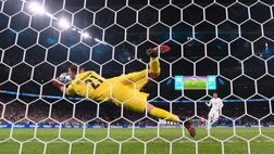 VIDEO Italia, parata decisiva di Donnarumma: le piazze italiane esplodono