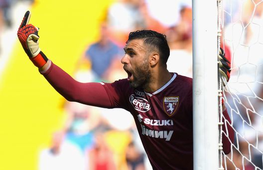  UDINE, ITALY - SEPTEMBER 16: Salvatore Sirigu of Torino FC gestures during the serie A match between Udinese and Torino FC at Stadio Friuli on September 16, 2018 in Udine, Italy. (Photo by Alessandro Sabattini/Getty Images) 