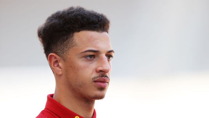 BAKU, AZERBAIJAN - JUNE 14: Ethan Ampadu of Wales speaks to the media ahead of a training session at Tofiq Bakhramov Stadium ahead of the UEFA Euro 2020 Championship on June 14, 2021 in Baku, Azerbaijan. (Photo by Naomi Baker/Getty Images) Sky: “Lo Spezia rischia di perdere Ampadu: sorpasso di un altro club italiano” - immagine 1