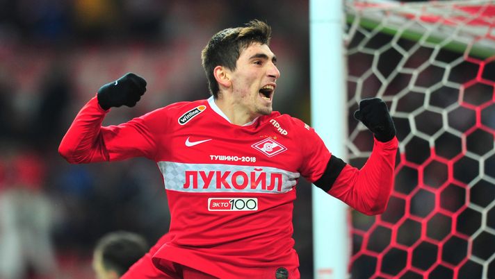 MOSCOW, RUSSIA - NOVEMBER 09: Zelimkhan Bakayev of FC Spartak Moscow celebrates a goal during the Russian Football League match between FC Spartak Moscow and FC Krylia Sovetov Samara on November 9, 2019 in Moscow, Russia. (Photo by Epsilon/Getty Images) 