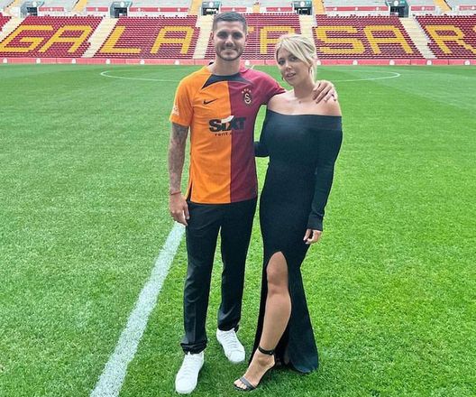 Instagram Wanda Nara si riunisce con Icardi: “Mi tocca cucinare per la famiglia al completo”- immagine 2