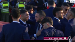VIDEO Marocco: pullman scoperto e tifosi in estasi per Hakimi e compagni