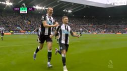 VIDEO Newcastle-Aston Villa, super Trippier buca la barriera su punizione. Gerrard ko