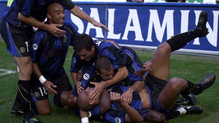 Inter-Venezia, nel 2001 il primo gol in Italia di Adriano: sinistro terrificante - immagine 1