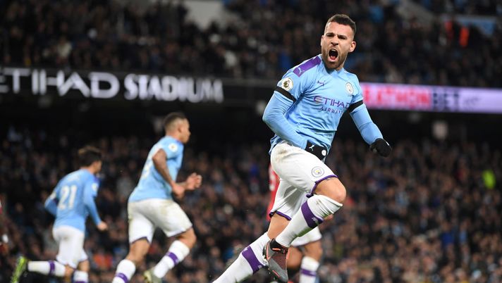 MANCHESTER, ENGLAND - DECEMBER 07: Nicolas Otamendi of Manchester City celebrates after scoring his team's first goal during the Premier League match between Manchester City and Manchester United at Etihad Stadium on December 07, 2019 in Manchester, United Kingdom. (Photo by Michael Regan/Getty Images) MANCHESTER, ENGLAND - DECEMBER 07: Nicolas Otamendi of Manchester City celebrates after scoring his team's first goal during the Premier League match between Manchester City and Manchester United at Etihad Stadium on December 07, 2019 in Manchester, United Kingdom. (Photo by Michael Regan/Getty Images)