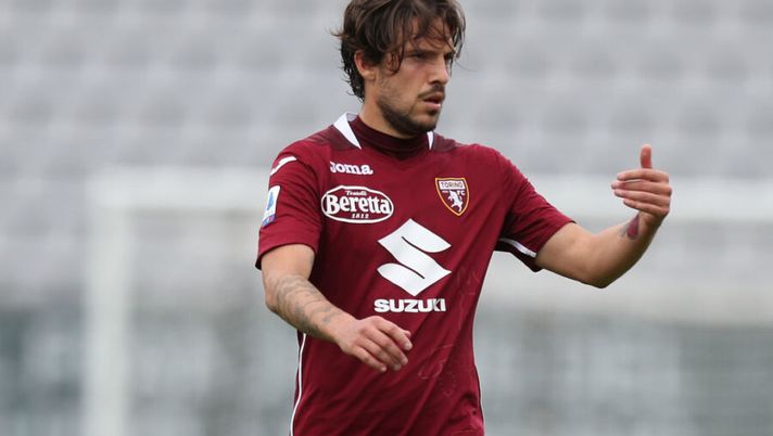 LA SPEZIA, ITALY - MAY 15: simone Verdi of Torino FC reacts during the Serie A match between Spezia Calcio and Torino FC at Stadio Alberto Picco on May 15, 2021 in La Spezia, Italy. (Photo by Gabriele Maltinti/Getty Images) Non solo Verona: un altro club si è mosso per Verdi, occhio al domino di trequartisti - immagine 1