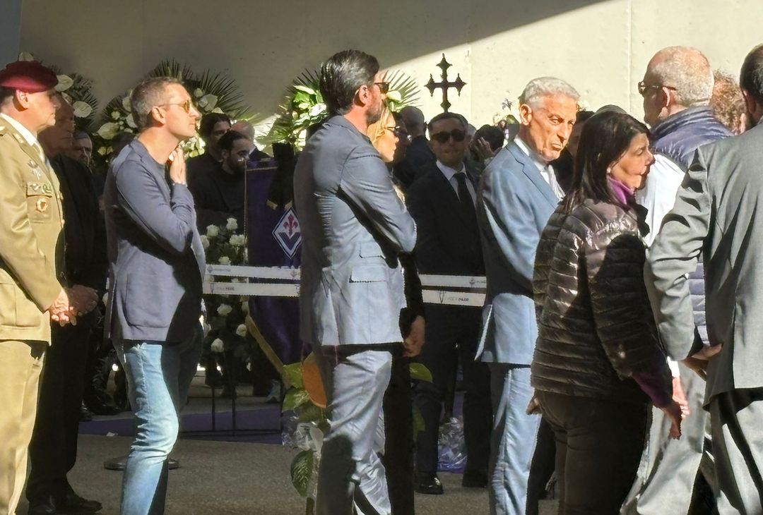 GALLERY VN – La camera ardente per Joe Barone. Tra i presenti Marotta e DeLa - immagine 54